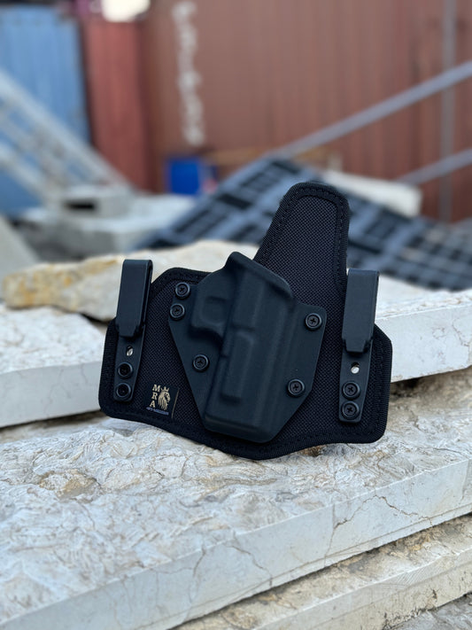 המדריך השלם לבחירת נרתיק לאקדח: בטיחות, נוחות והתאמה אישית