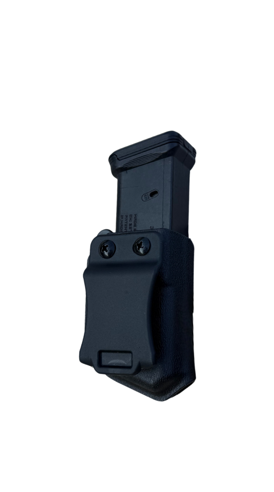 למה כדאי לשקול פונדה למחסנית נוספת כשנושאים אקדח?